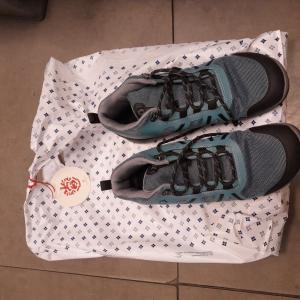 CS1289/2025 HIKING SHOES